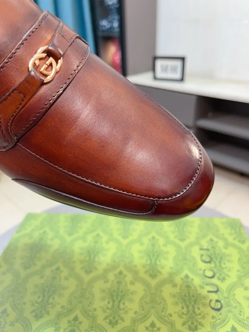 Men's shoes 💰500🌹🌹【GUCCI】The most popular classic Gucci leather shoes. Synchronized with the official website, the upper is made of Italian first-layer cowhide ➕cowhide lining, with unique brand and unique craftsmanship. Highlighting the hot style of the new year. Stop hesitating, stop wandering, get it now. Number: 38--44